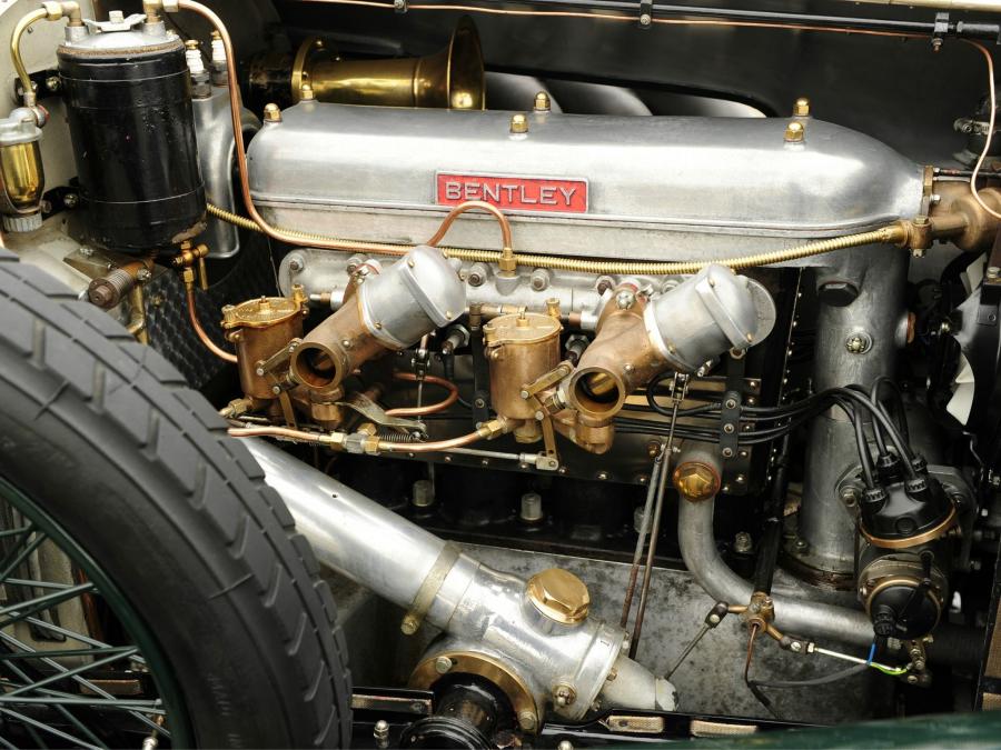 Моторный отсек Bentley 3-Litre SuperSports Brooklands 1925 года  (фото 12 из 15)